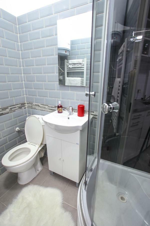 Apartment Simona Maria Bucharest